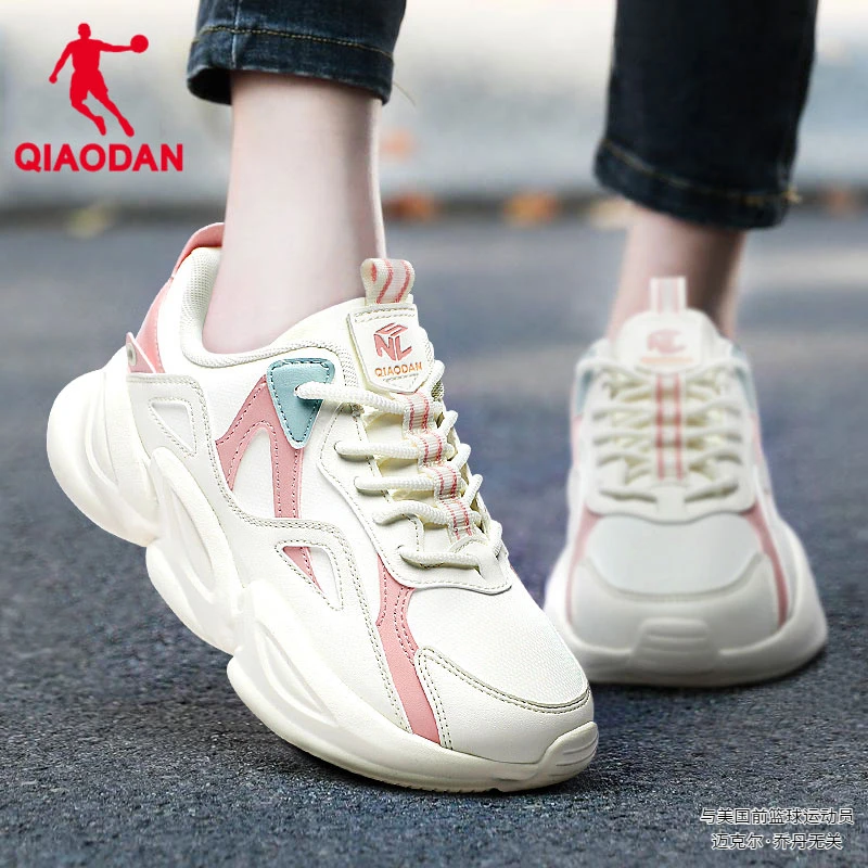 乔丹女鞋皮面防水运动鞋女冬季新款官方正品休闲跑步鞋百搭老爹鞋