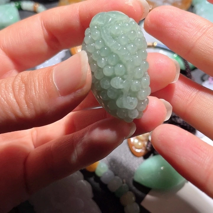 【闪购商品】翡翠颈饰未镶嵌天然翡翠