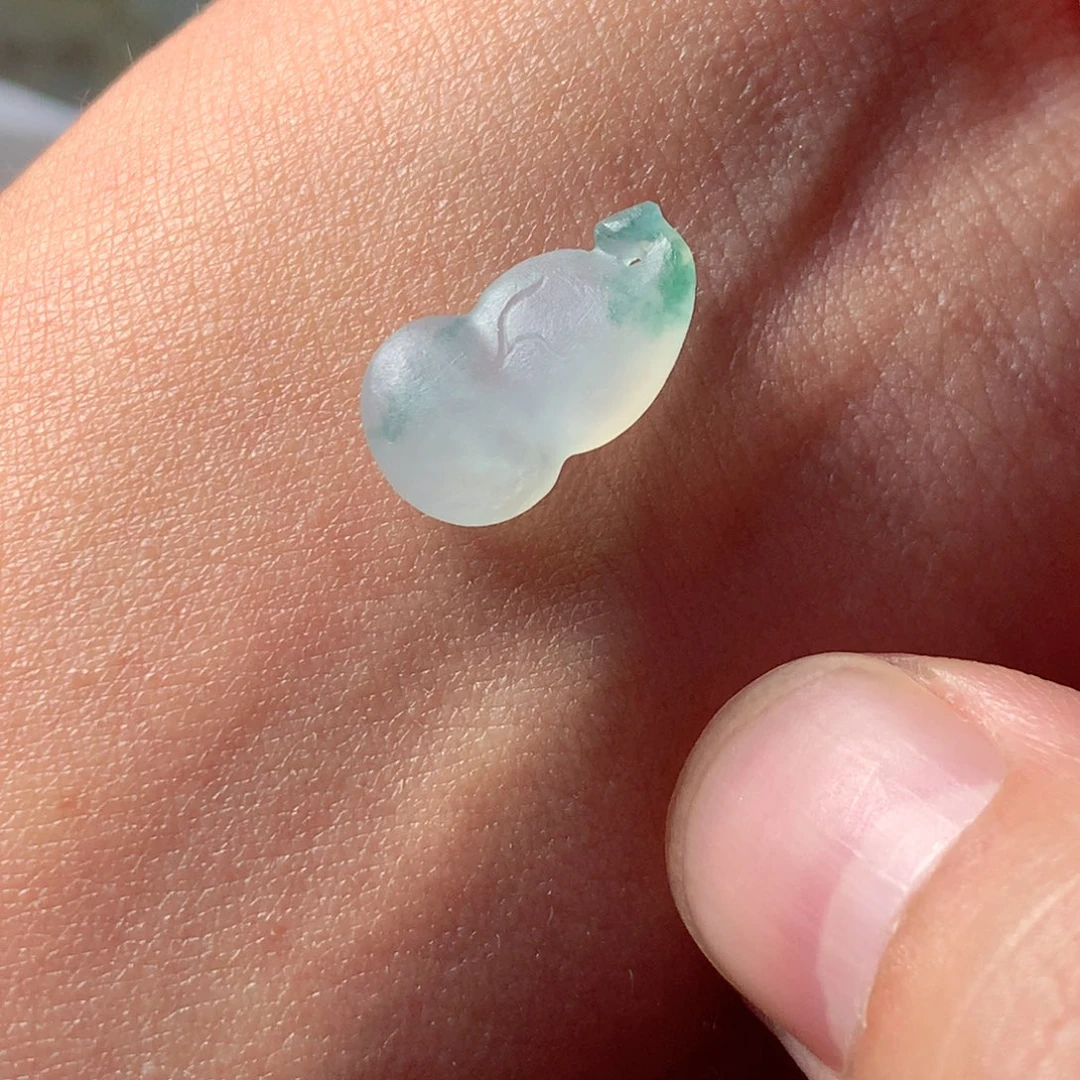 定制翡翠未镶嵌包工