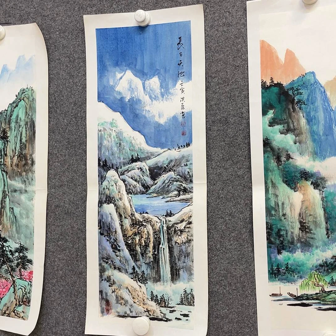 国画我们在这里的每个