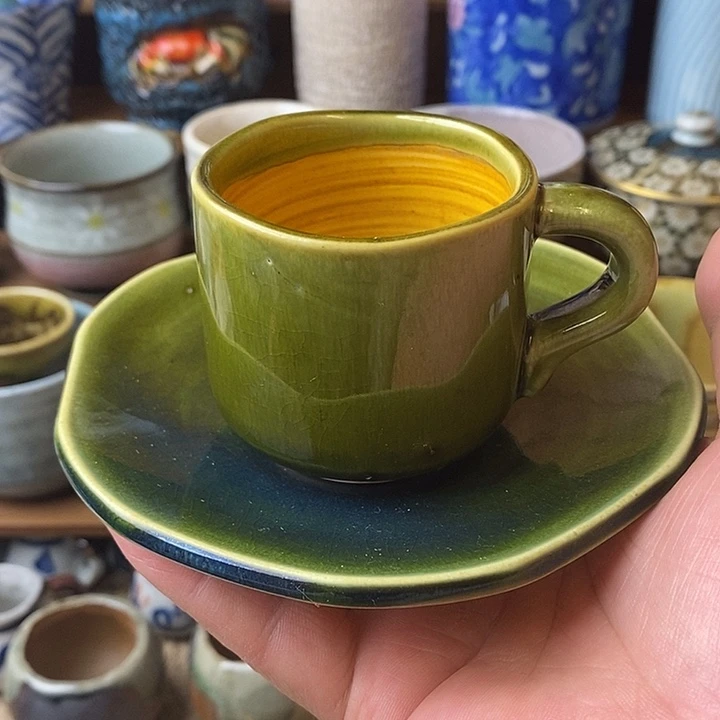 046 中古品默认微瑕满18包邮