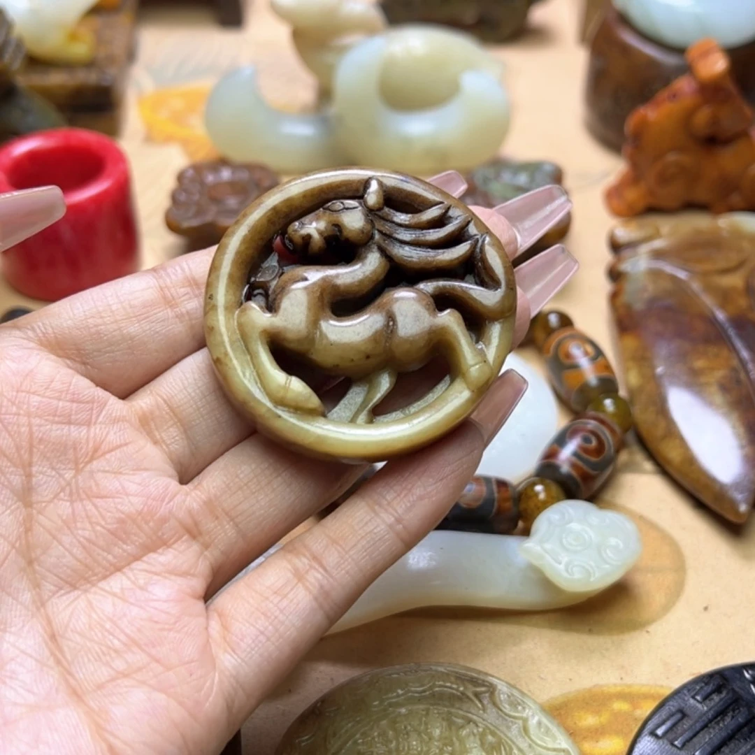 【闪购商品】蛇纹石玉颈饰未镶嵌
