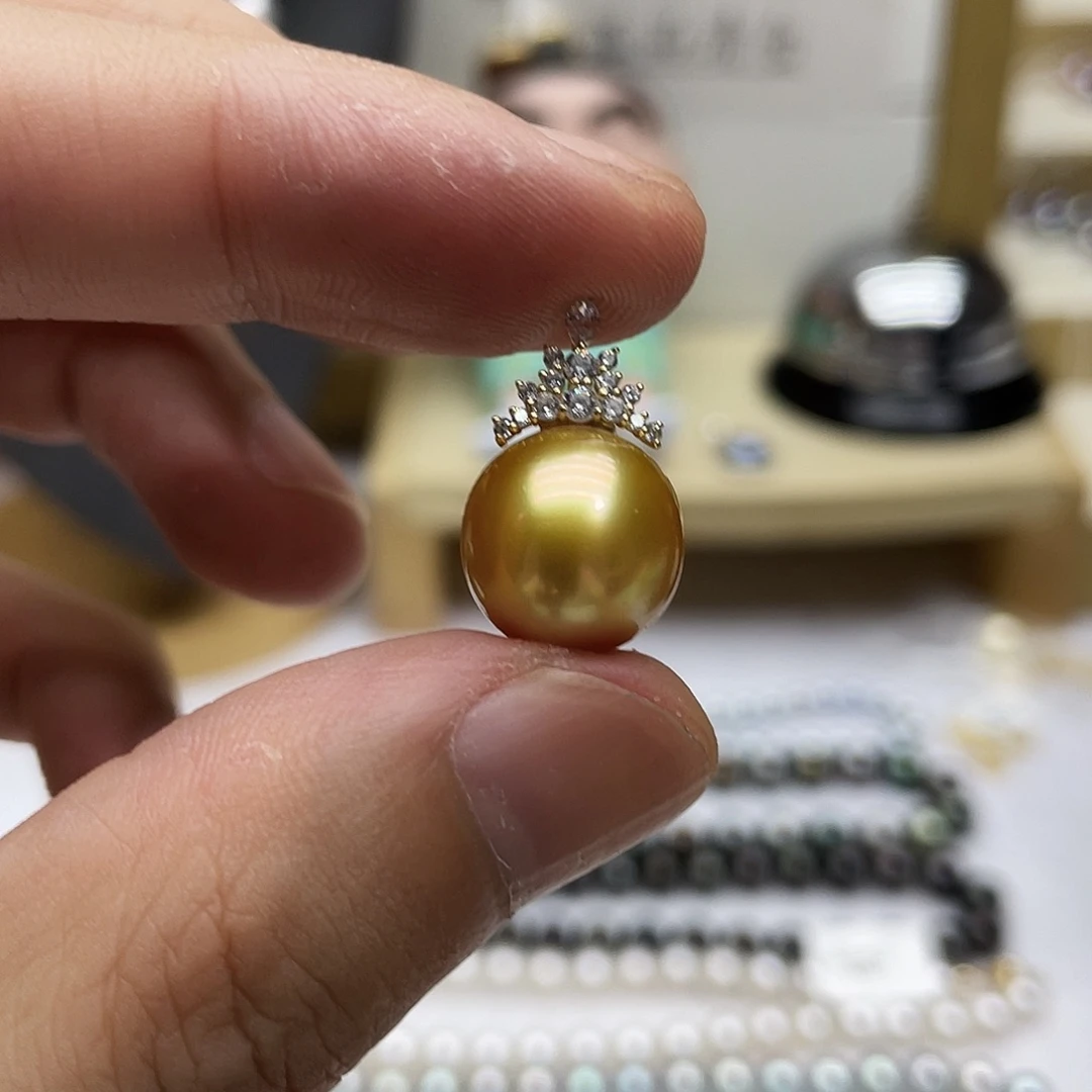 海水珍珠18K金镶嵌颈饰