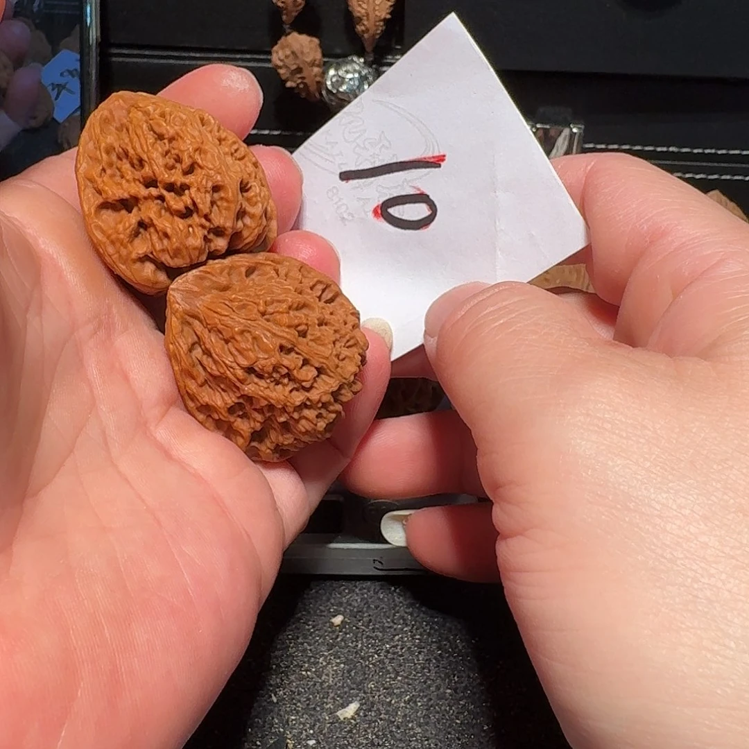 骑***蜂文玩核桃把件哈哈哈