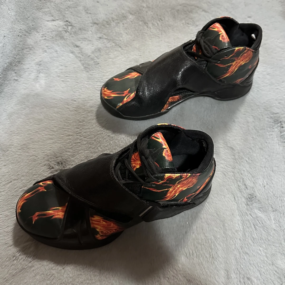 44码 Adidas 麦迪5火焰 95新 鞋底磨损小 鞋面新 黑 中古篮球鞋