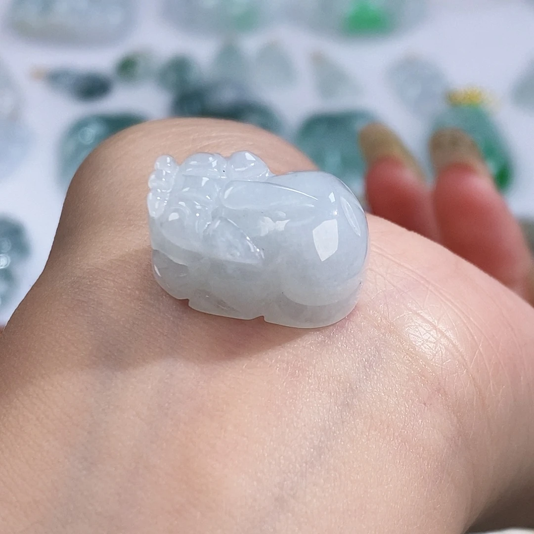 翡翠未镶嵌颈饰6684