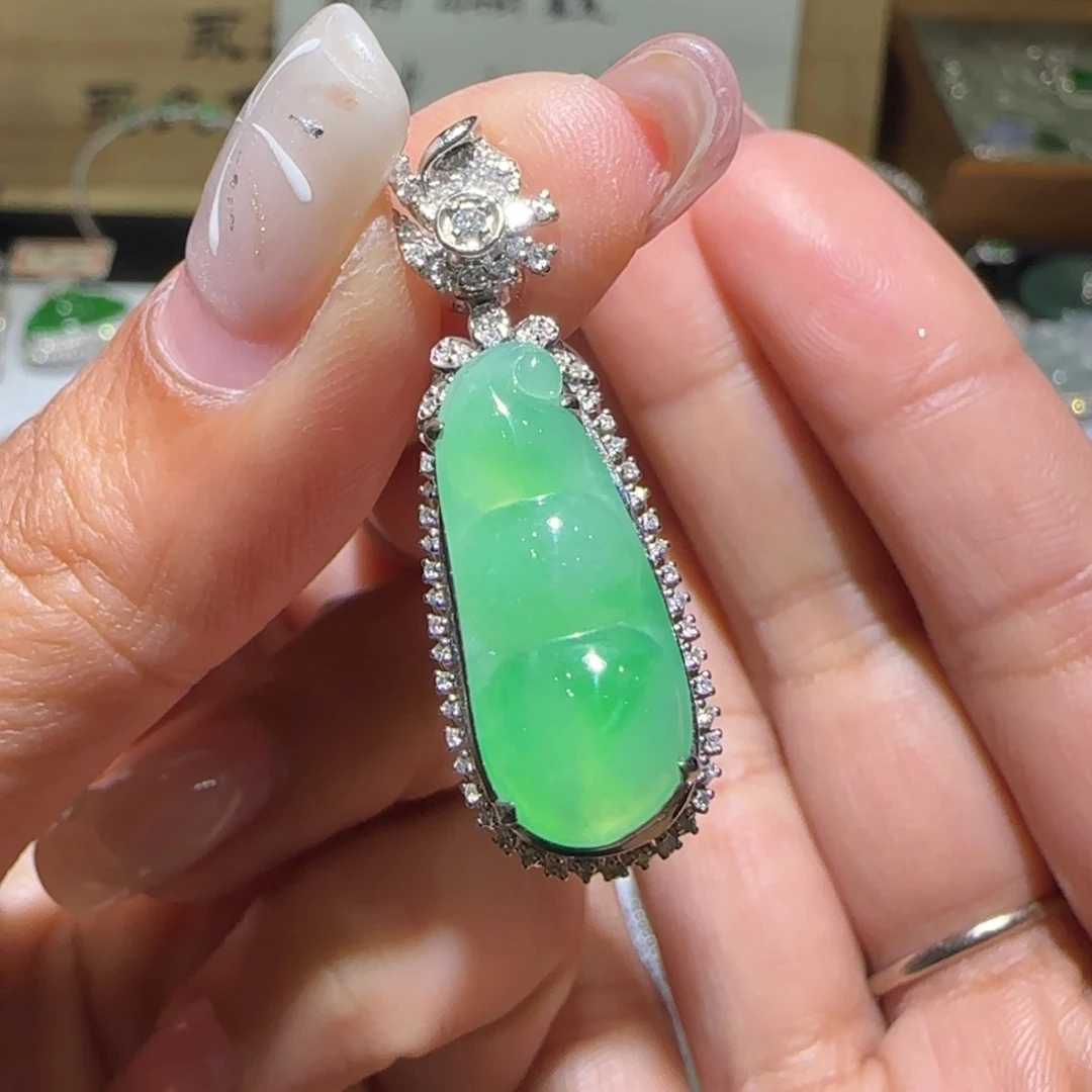 【闪购商品】翡翠颈饰18K金镶嵌缅甸