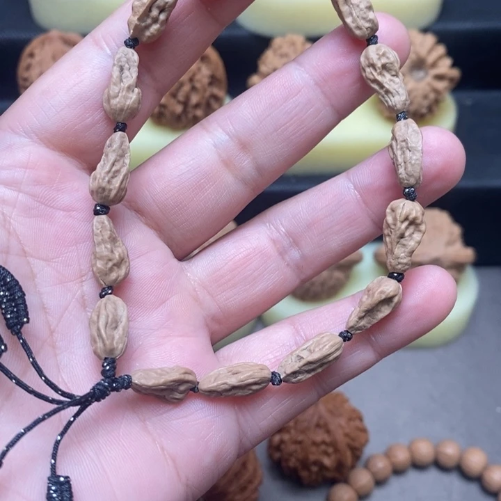 文玩核桃吊坠异形串