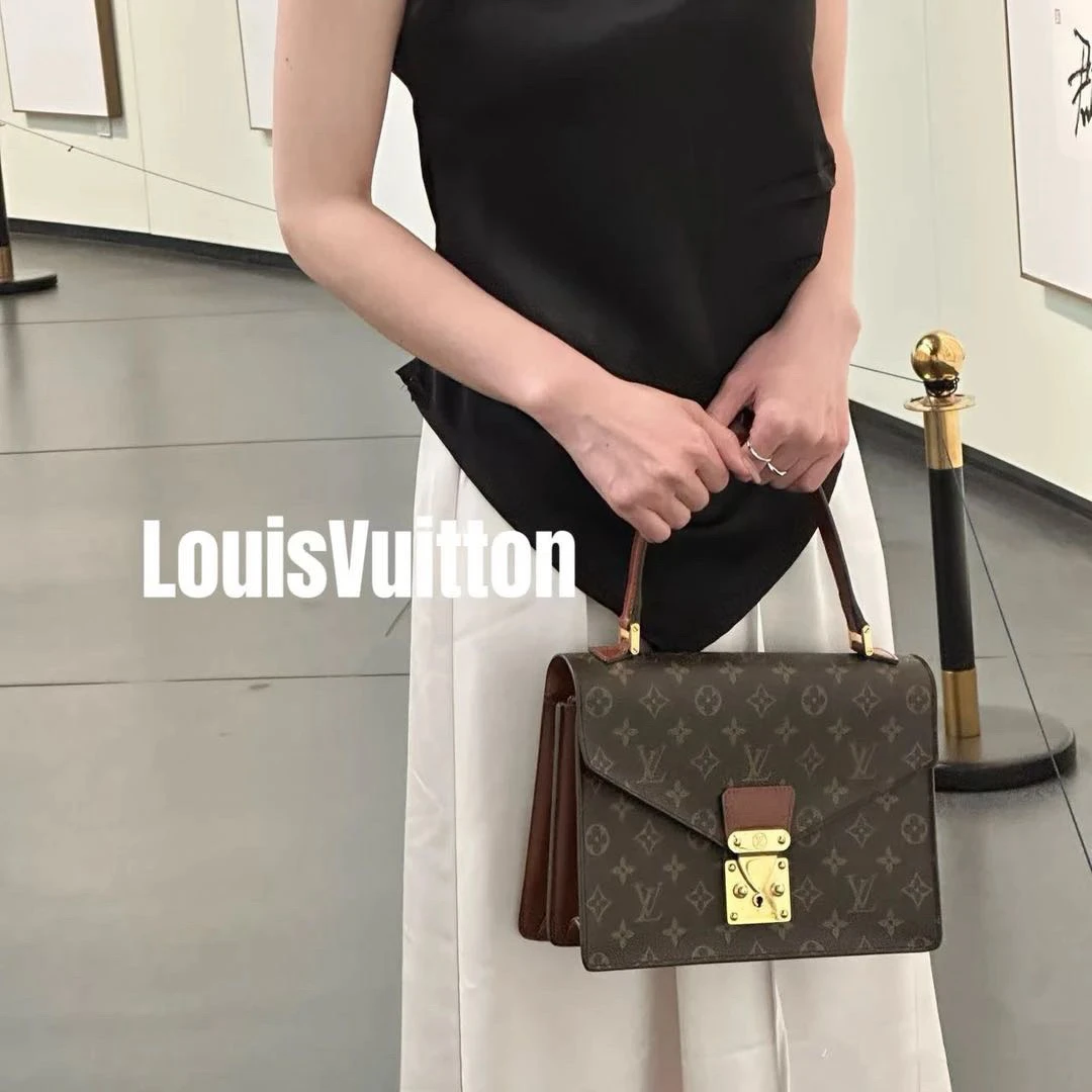 修复品8613539/LouisVuitton/路易威登协和广场配皮换新
