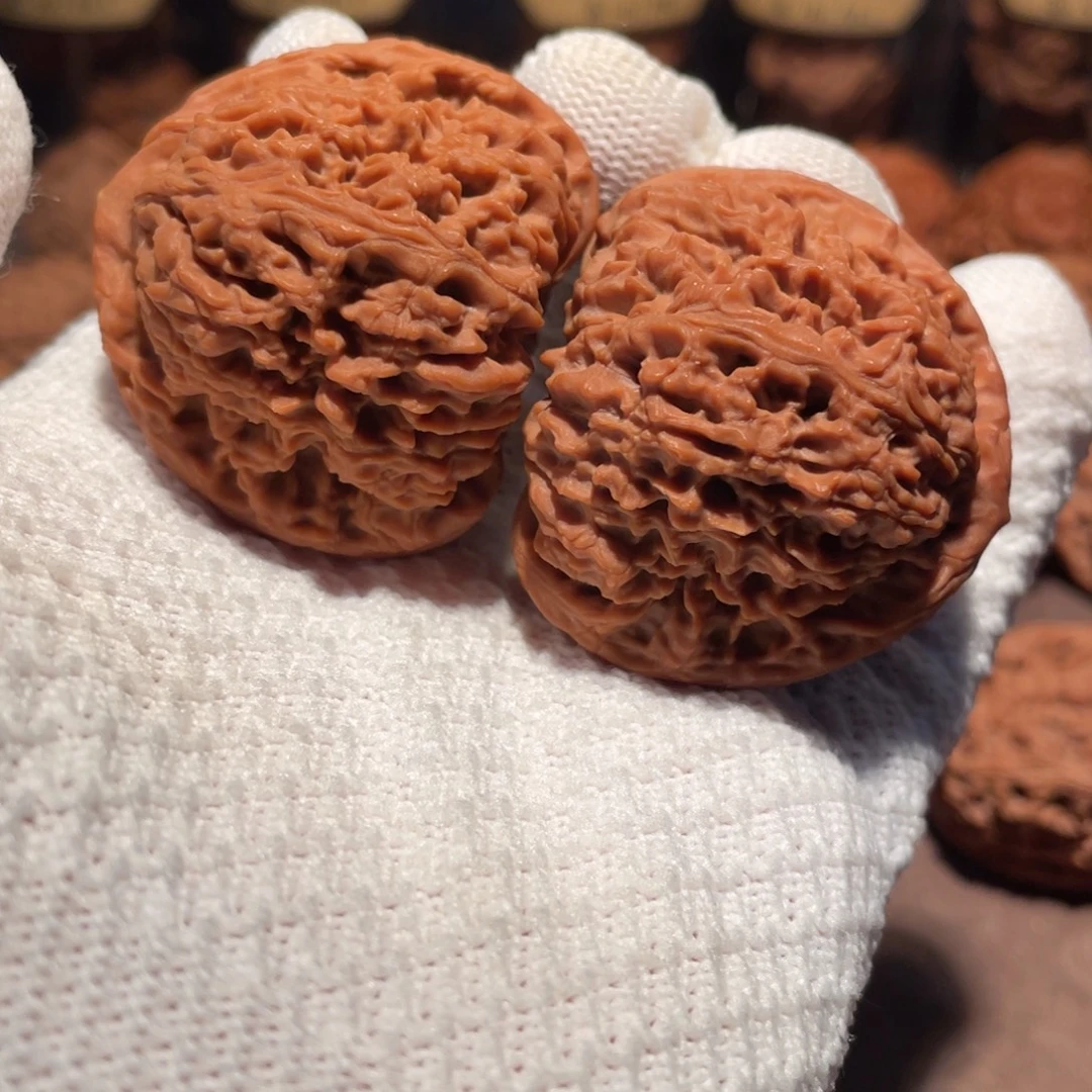 吊坠文玩核桃46三角球疆