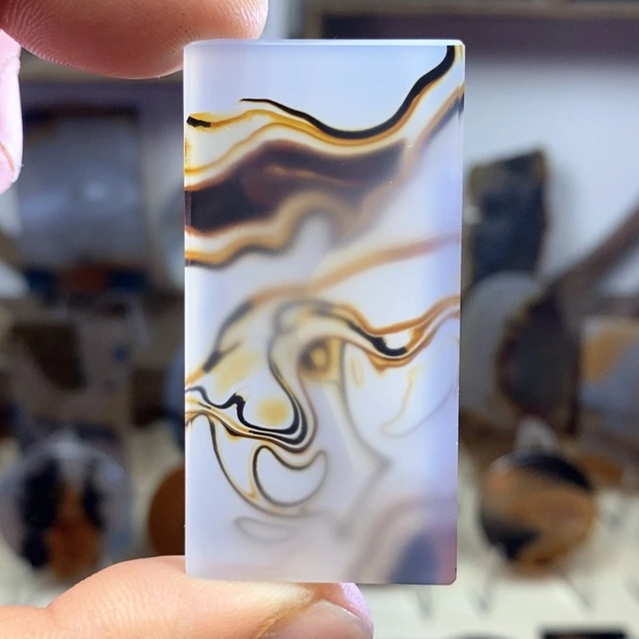 玛瑙/玉髓颈饰未镶嵌金*