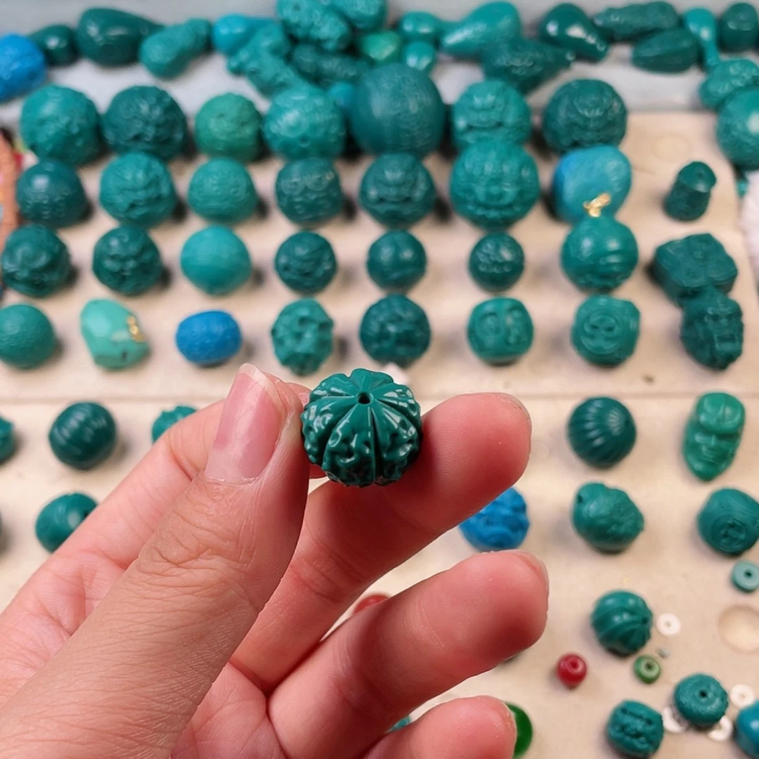 【闪购商品】玻璃颈饰111111111111111111