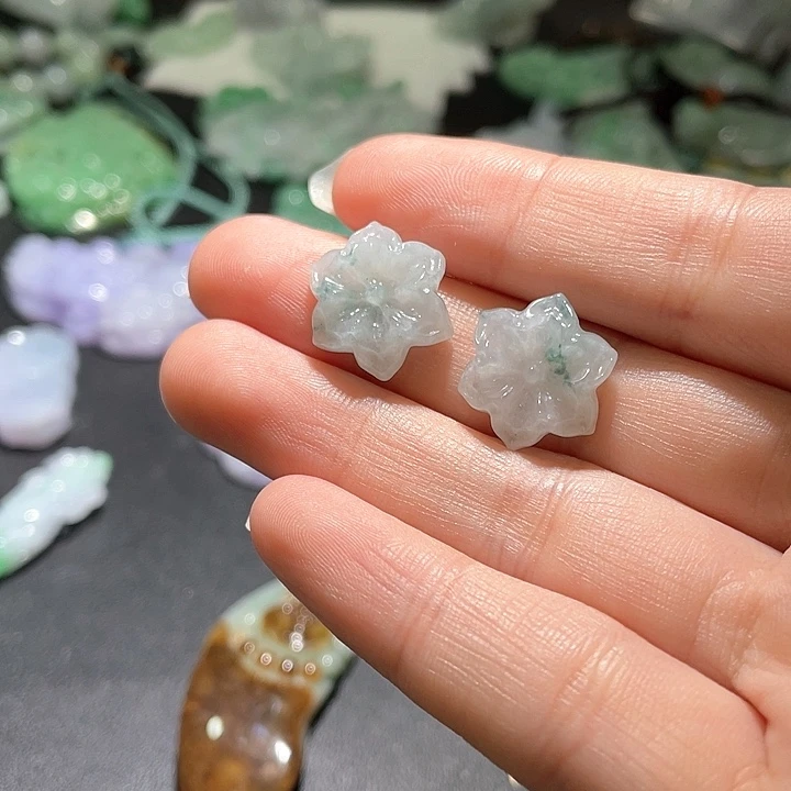 颈饰未镶嵌翡翠天