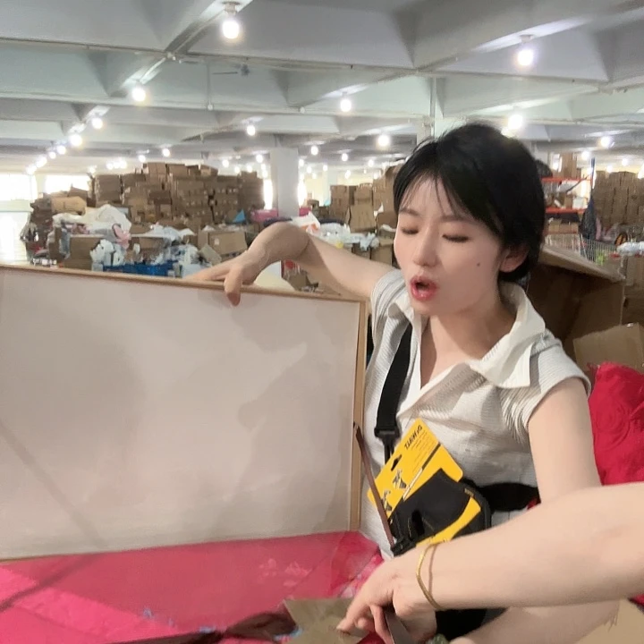 锦纶礼盒红色四件套玫舞炫彩款被套220*240