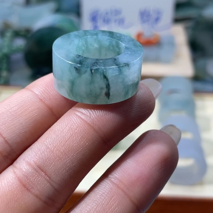 定制翡翠未镶嵌天然翡翠