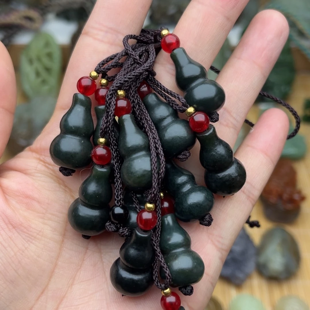 和田玉颈饰未镶嵌拍一发一