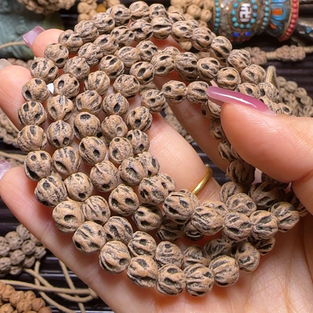 泰***三柏香籽/百香籽吊坠