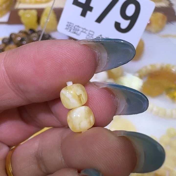裸石琥珀未镶嵌6.4×5.4