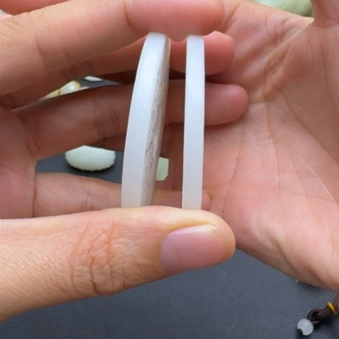 和田玉未镶嵌挂件白*飞
