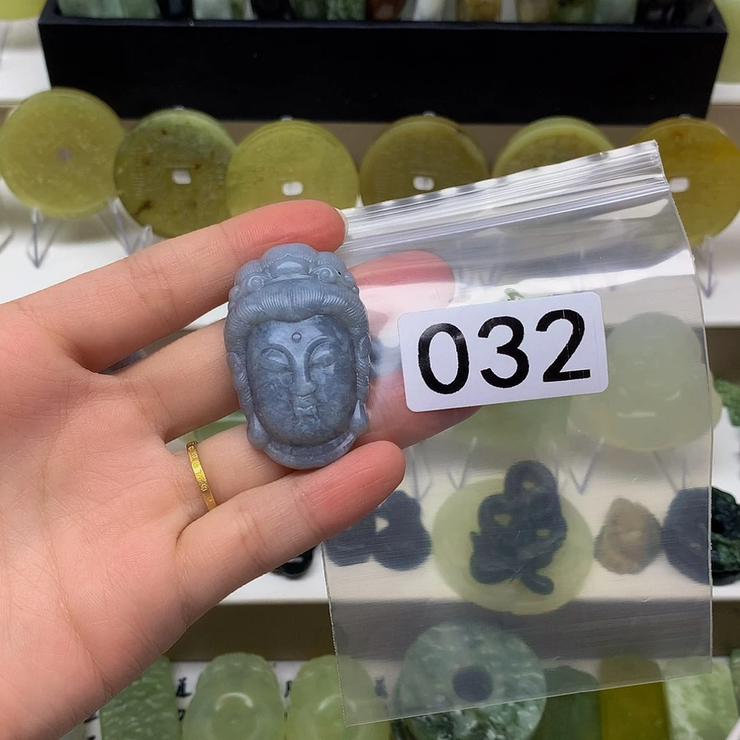 蛇纹石玉颈饰未镶嵌無*