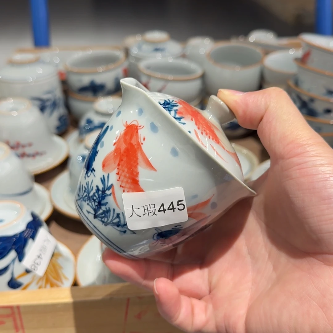 釉下手绘茶具微瑕