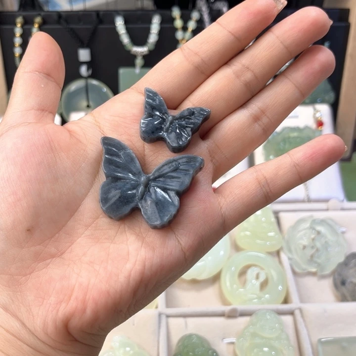 未镶嵌蛇纹石玉吊坠(不含链)子母蝴蝶不退不换