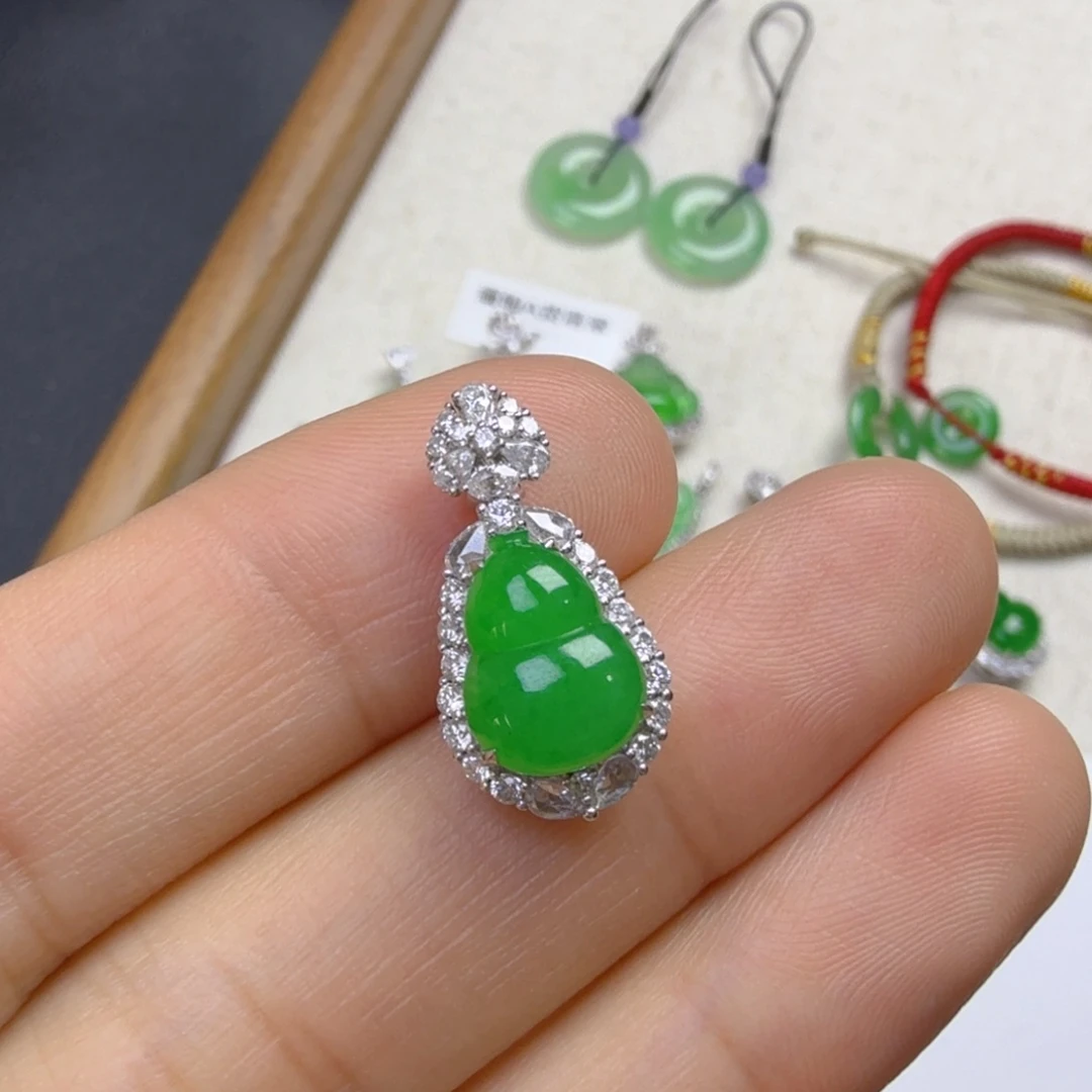 吊坠(不含链)未镶嵌翡翠葫芦