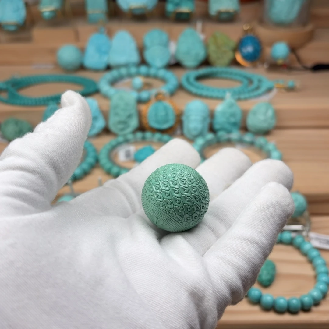 绿松石未镶嵌珠宝奇石