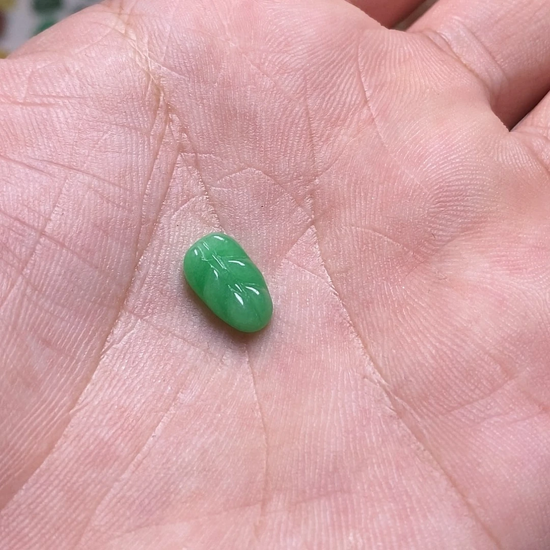 只买单纯的吊坠，没带链子，属的性质。0001