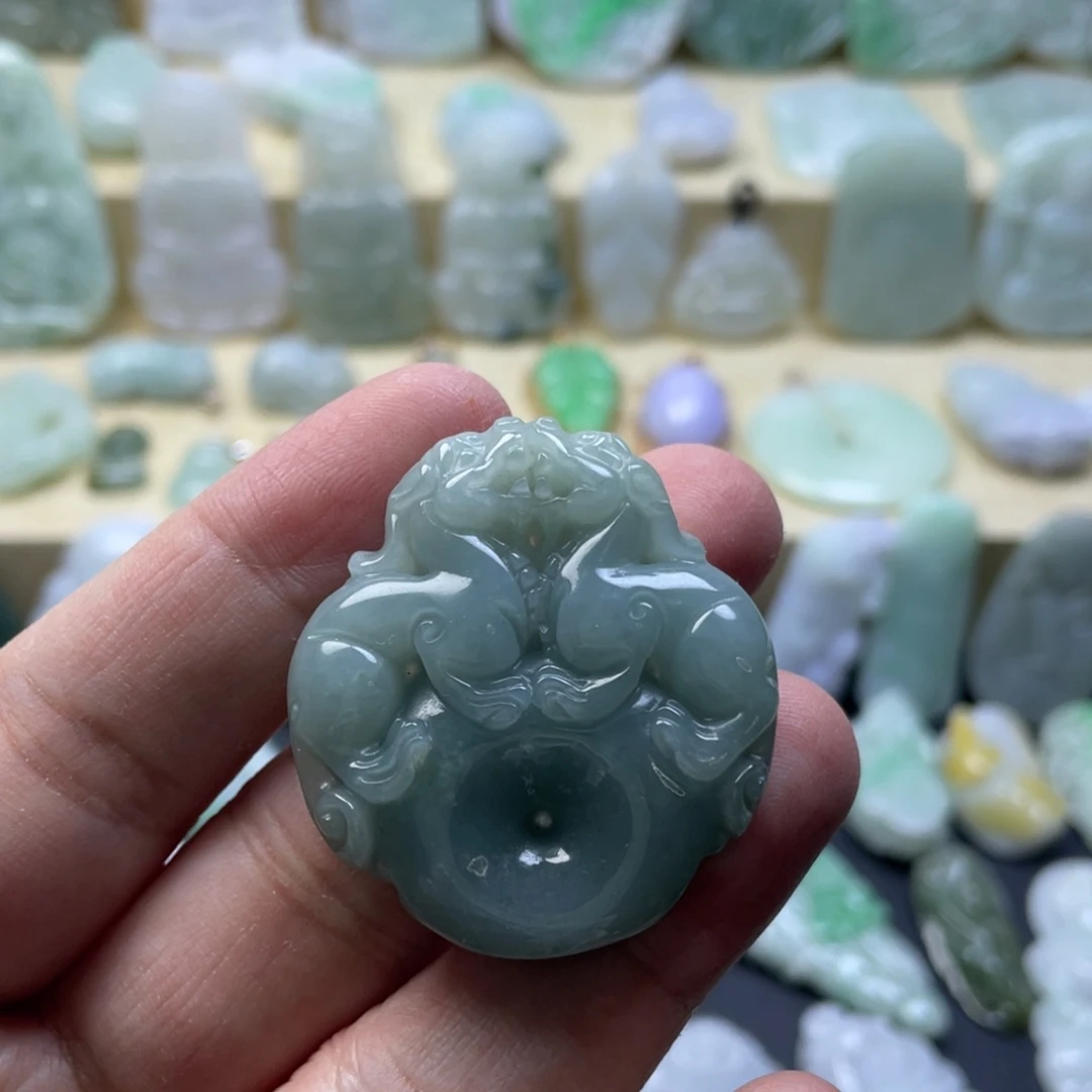 翡翠未镶嵌颈饰纯天然翡翠