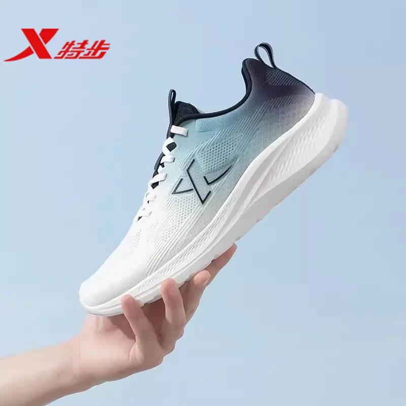 XTEP/特步跑鞋轻便软底缓震运动跑步鞋夏季网面透气男子运动鞋