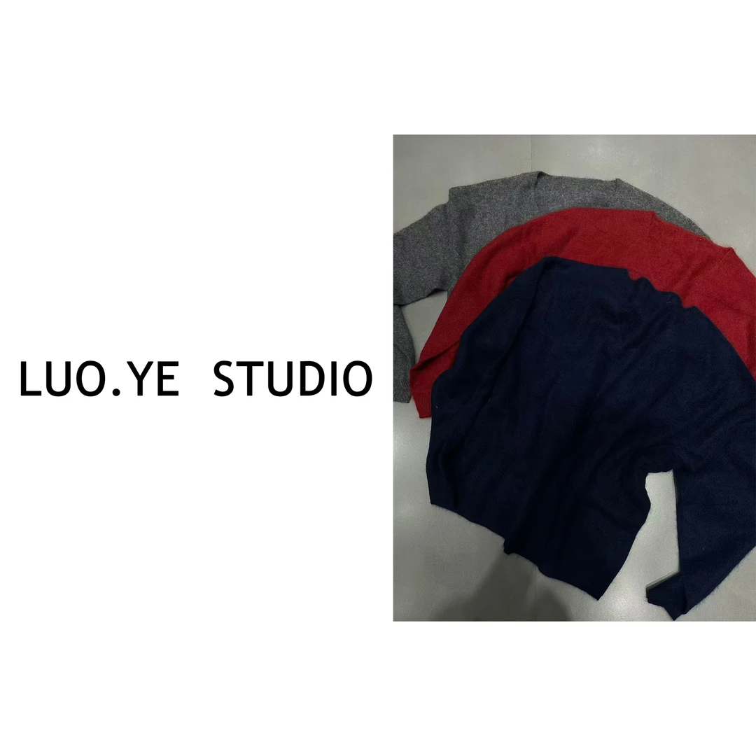 罗爷 · 【羊里羊气】欧货V领羊毛衫上衣慵懒风气质长袖针织休闲时尚