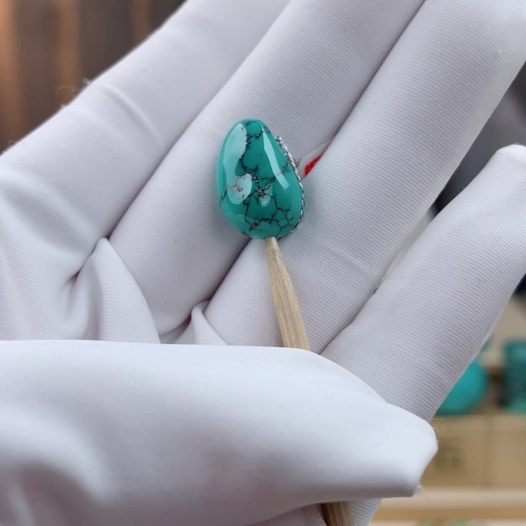 未镶嵌绿松石珠宝奇石