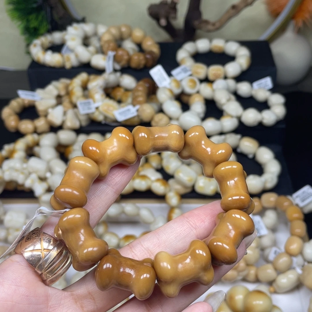 菩提根/象牙果吊坠10922风化色骨头微瑕