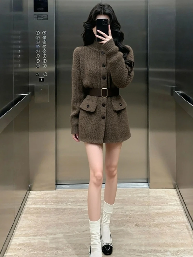 冬季新款小个子气质高级感巨好看美拉德棕色针织毛衣收腰外套女
