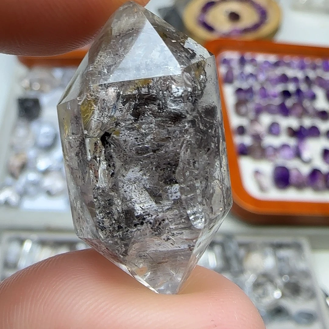 水晶未镶嵌珠宝半成品闪灵双尖带黄胶花共生