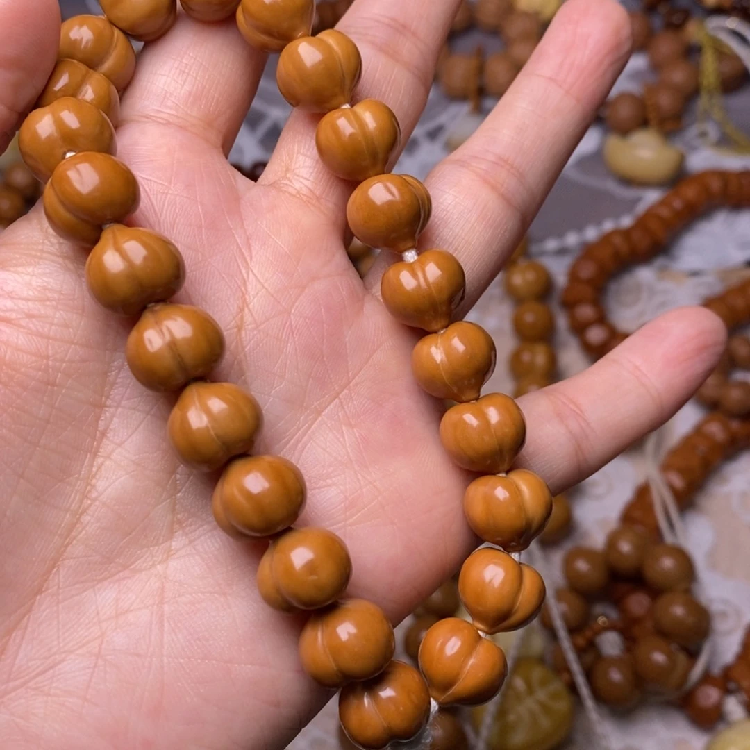 把件猴头核桃柯基屁桃