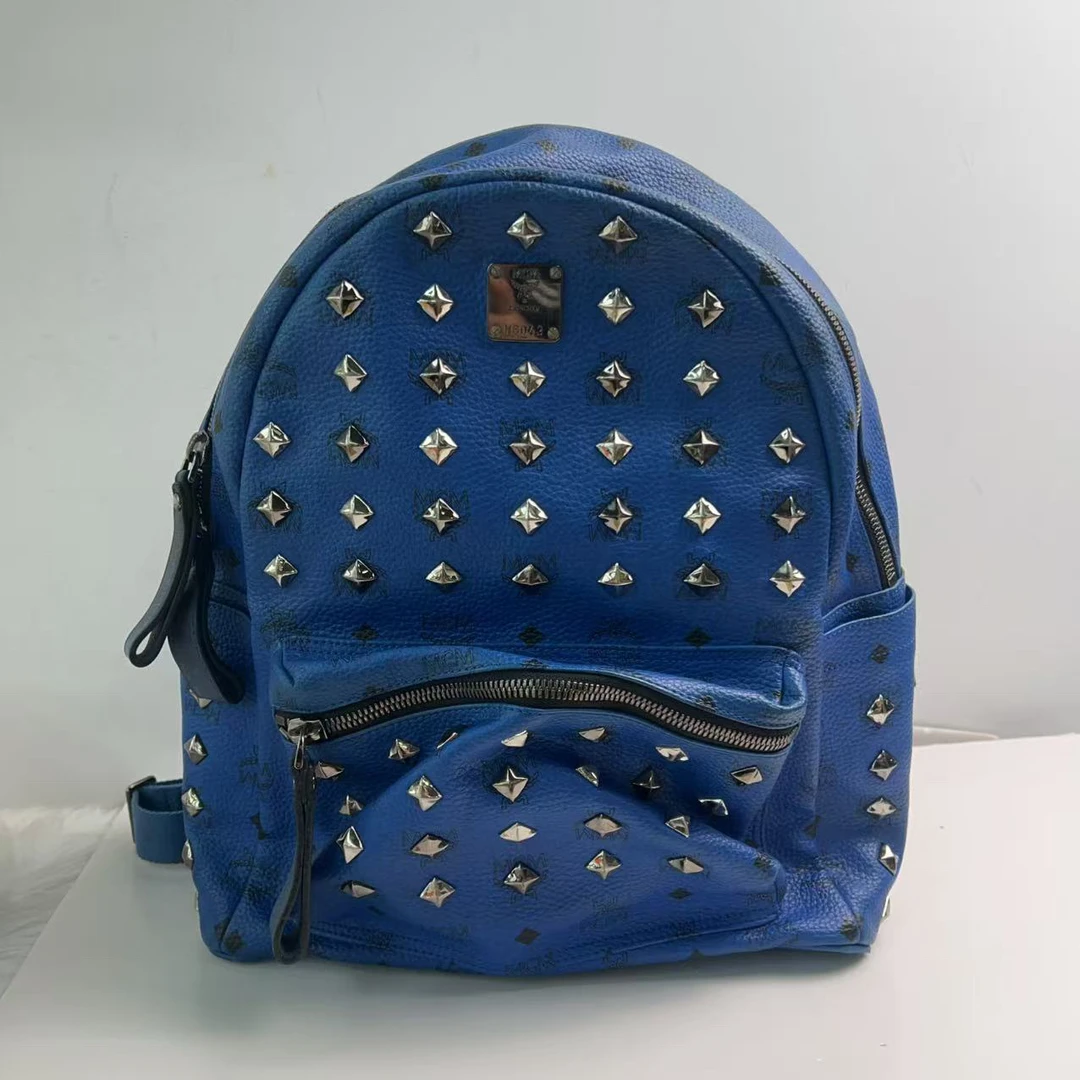 95新 MCM MCM蓝色铆钉大号双肩包-