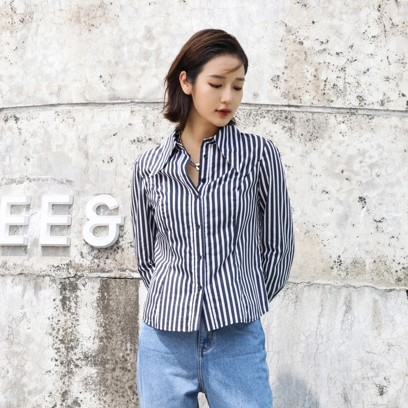 婉甸2025春季新品青白条纹衬衫1241S20XS4YX