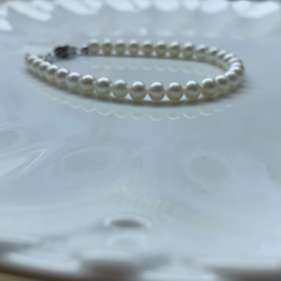 淡水珍珠颈饰合金雪山白无暇