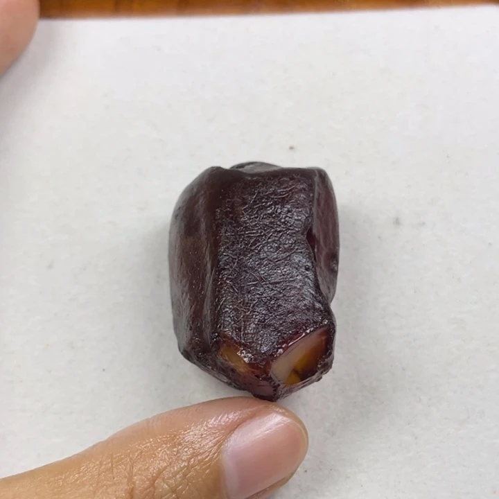 曹***师定制琥珀未镶嵌定制