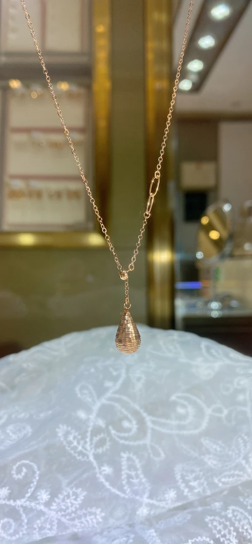 18k玫瑰金水滴项链