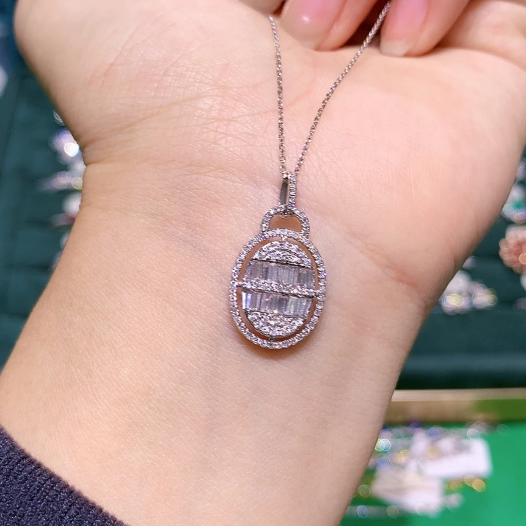 【闪购商品】钻石颈饰18K金镶嵌项链