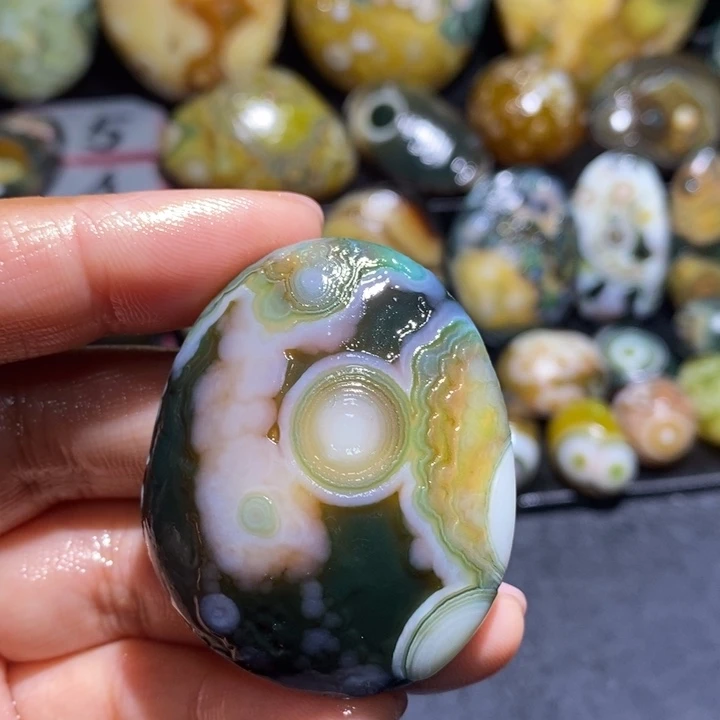 玛瑙/玉髓未镶嵌珠宝半成品20