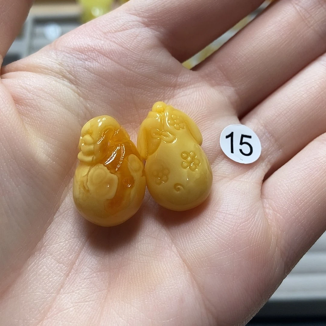未镶嵌琥珀裸石天然琥珀蜜蜡吊坠