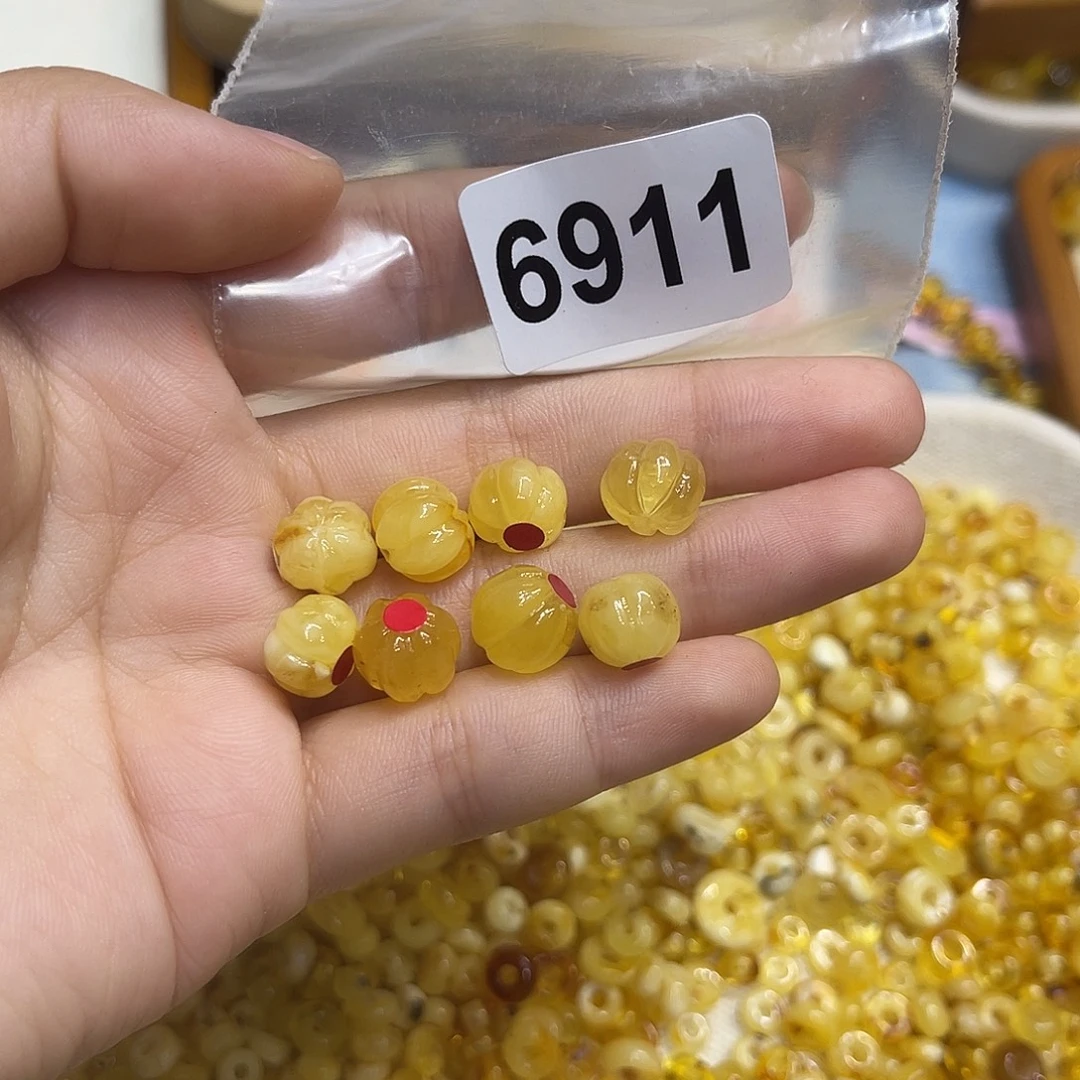 瑞***奇琥珀未镶嵌珠宝奇石