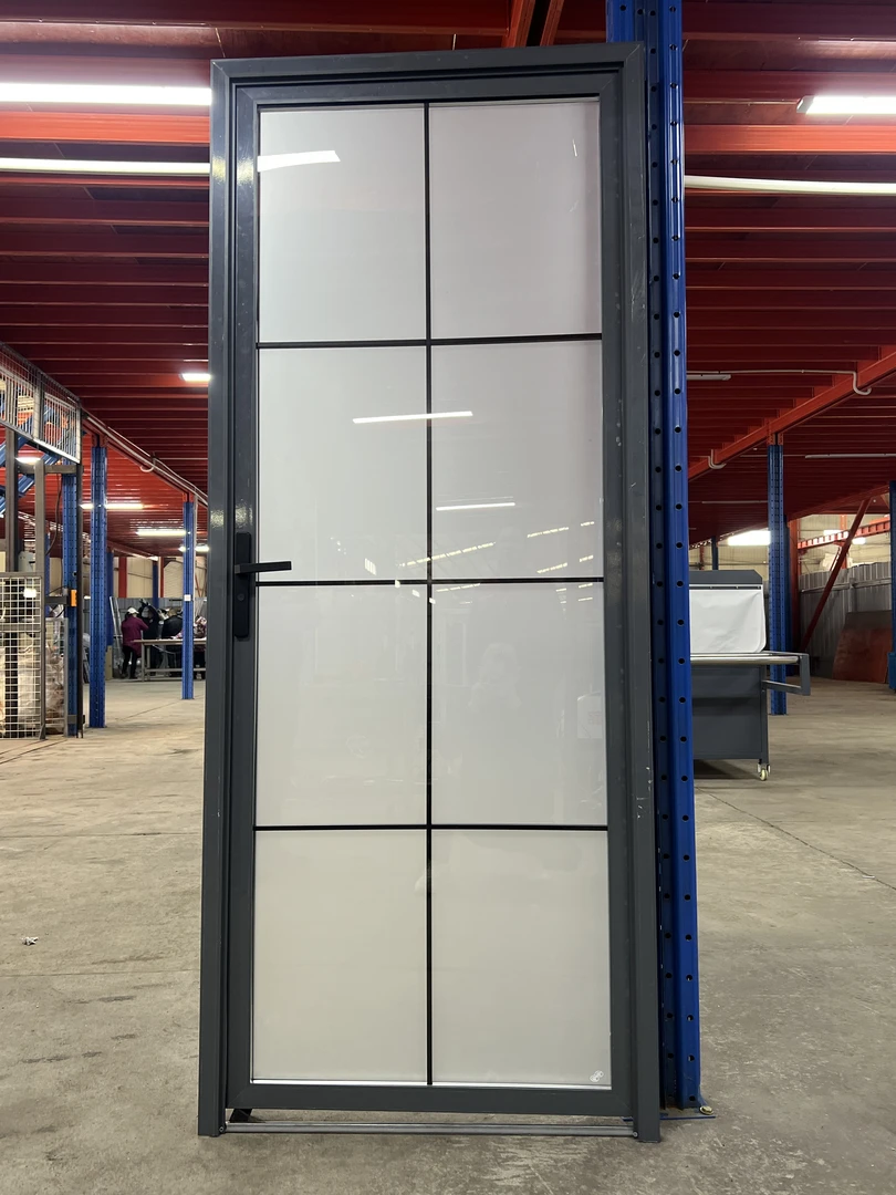 铝合金材质卫生间专用门含钢化玻璃适合浴室厕所使用玻璃门厕所门