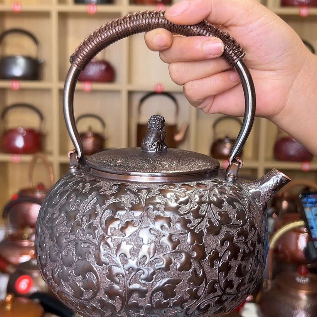 1300毫升提梁壶缠枝莲