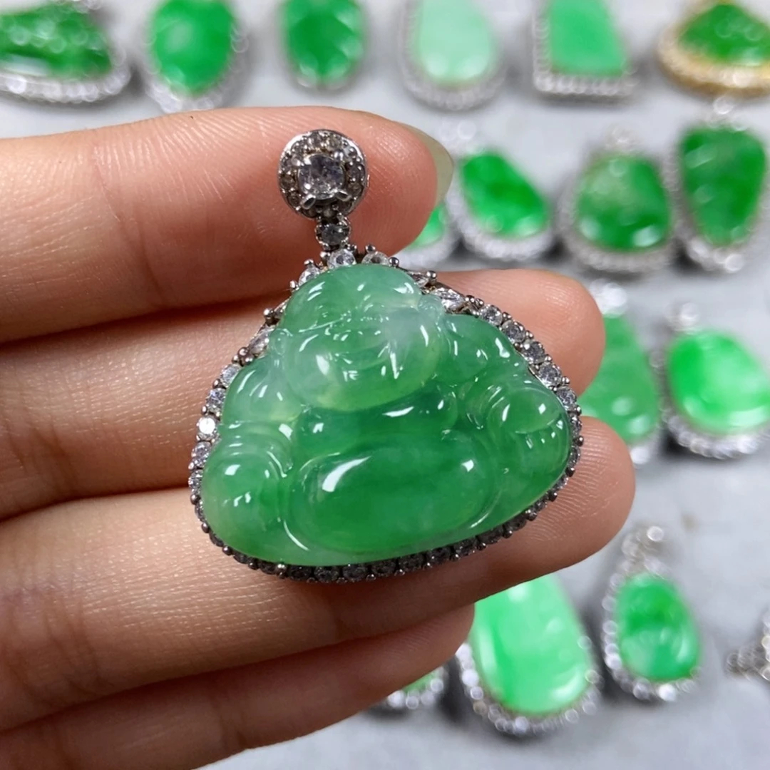 颈饰未镶嵌翡翠佛公