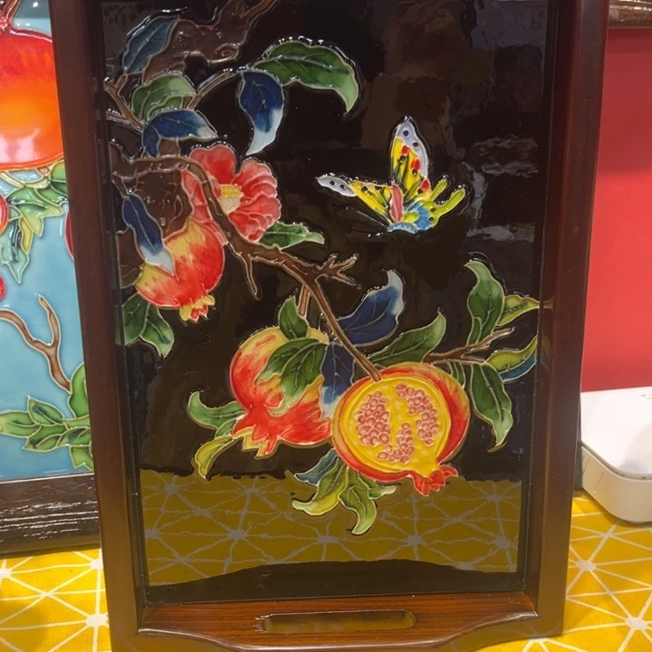 加大款瓷板画艺术作品石榴花微微瑕
